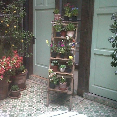 Patio Yungay Acomodação com café da manhã Santiago Exterior foto